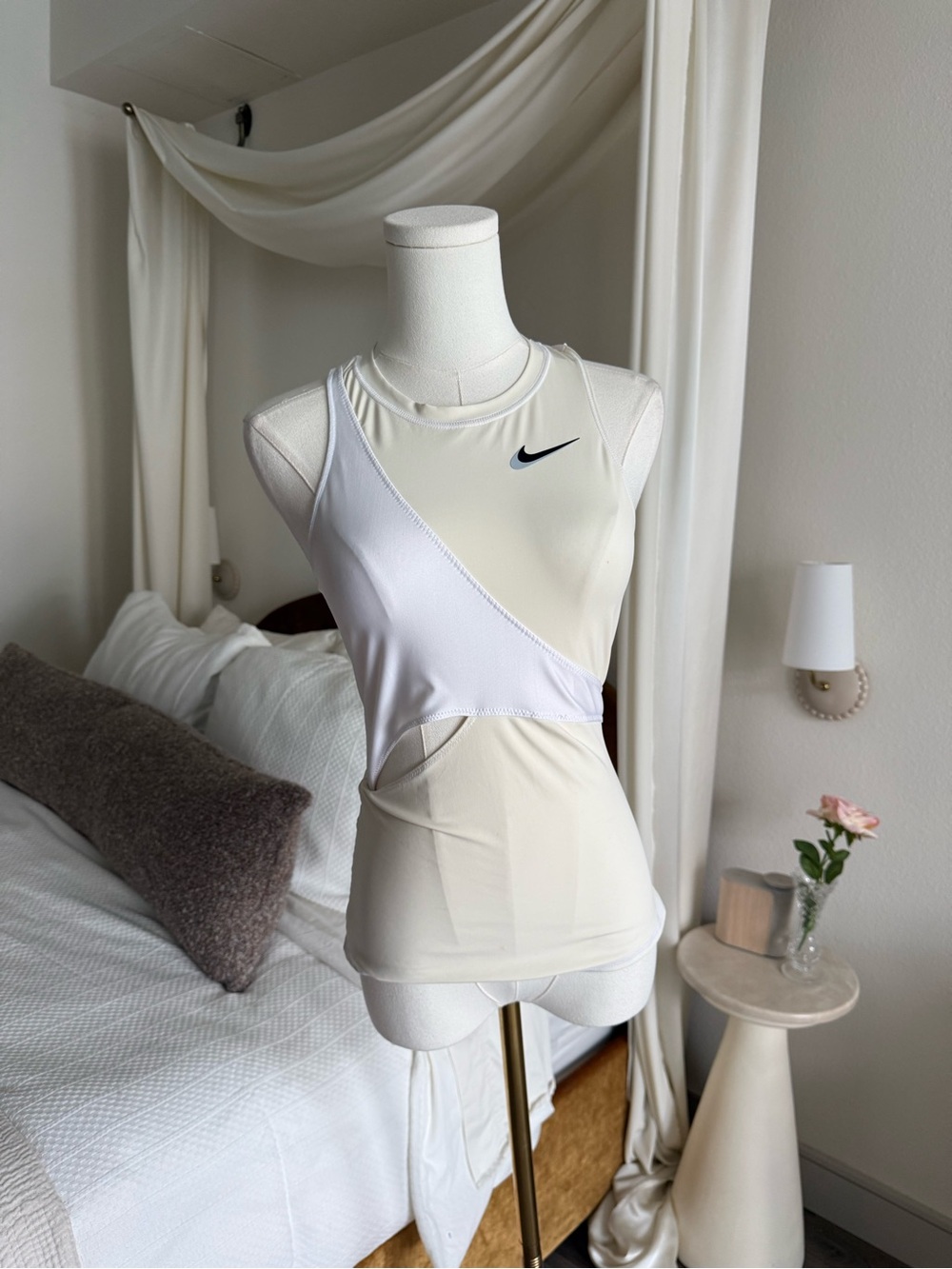 NikeCourt 2022 Paris Slam Dri-FIT Cutout Tennis Tank XS Coconut Milk - Picture 6 of 7